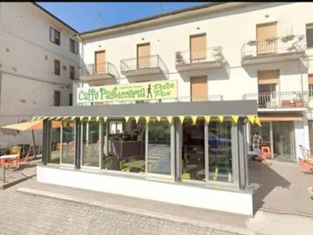 Locale Commerciale in vendita a Vernio