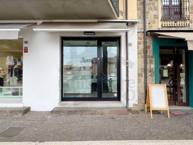 Locale Commerciale in vendita a Unione di comuni Valmarecchia, Verucchio