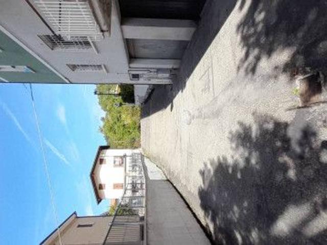 Locale Commerciale in vendita a Appennino Reggiano, Re
