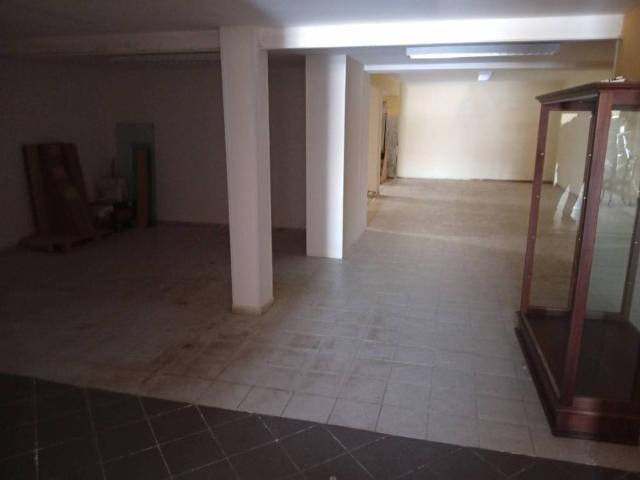 Locale Commerciale in vendita a Calabria, Vibo Valentia