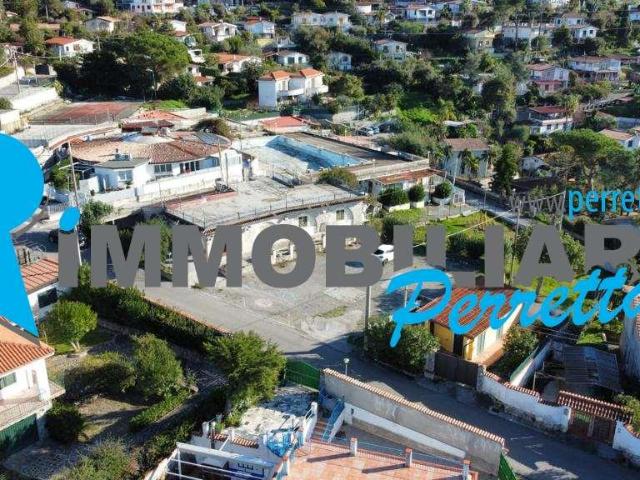 Locale Commerciale in vendita a Vibonati, Campania