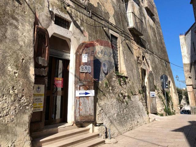 Locale Commerciale in vendita a Puglia, Foggia