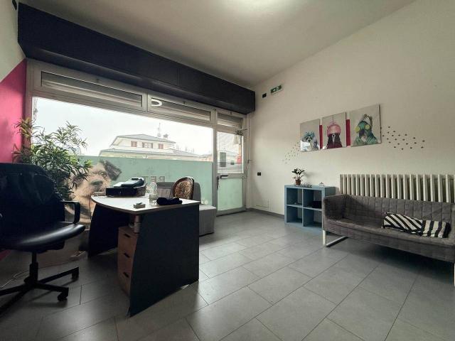 Locale Commerciale in vendita a La Giovanella, Vidigulfo