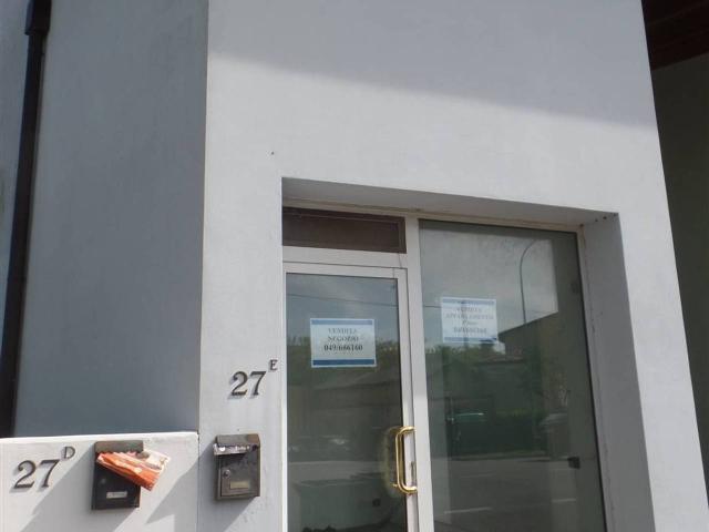 Locale Commerciale in vendita a Busa, Vigonza