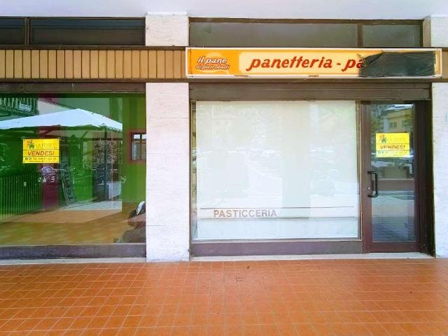 Locale Commerciale in vendita a Bannio Anzino, Piemonte