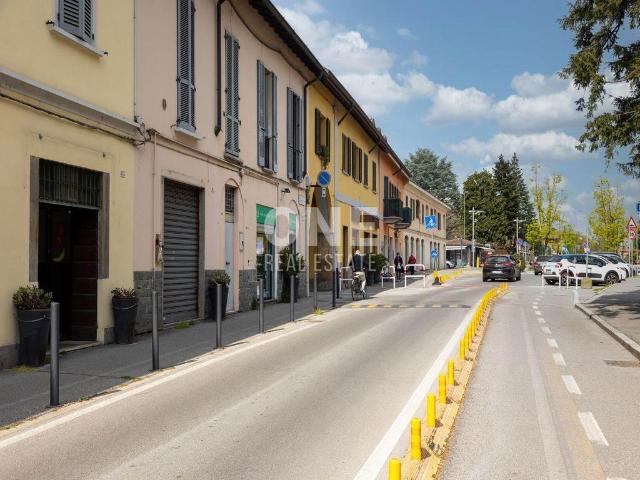 Locale Commerciale in vendita a Sant'Alessandro, Villasanta