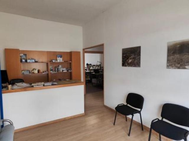Locale Commerciale in vendita a Villanova, Viterbo