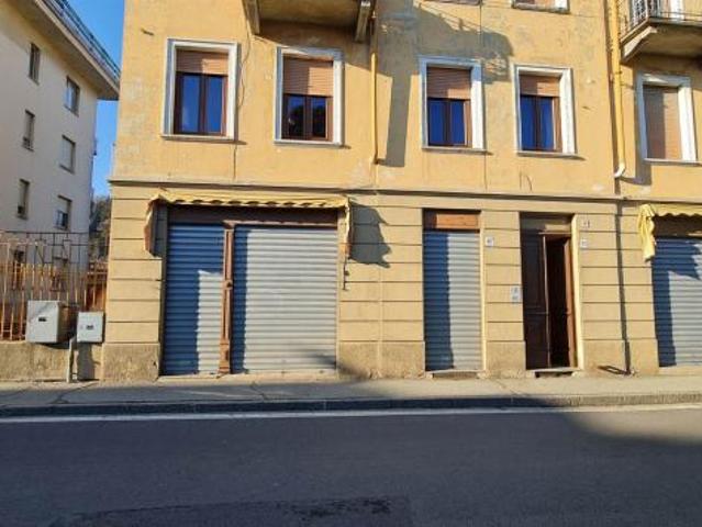 Locale Commerciale in vendita a Piazzo, Piemonte