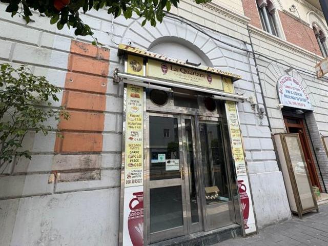 Locale Commerciale in affitto a IV Circoscrizione, Messina