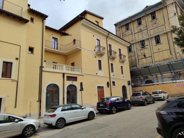 Locale Commerciale in affitto a Torretta, Tornimparte