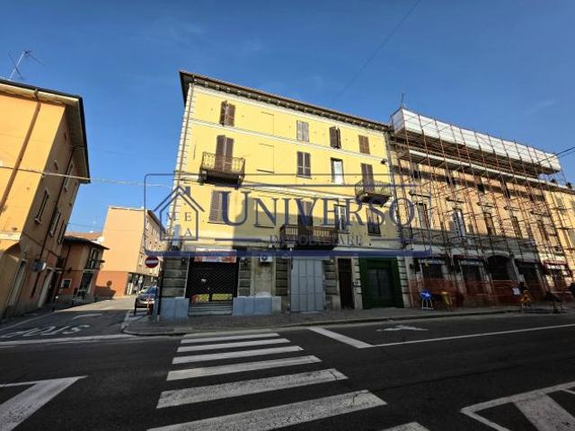 Locale Commerciale in vendita a Casteggio, Lombardia