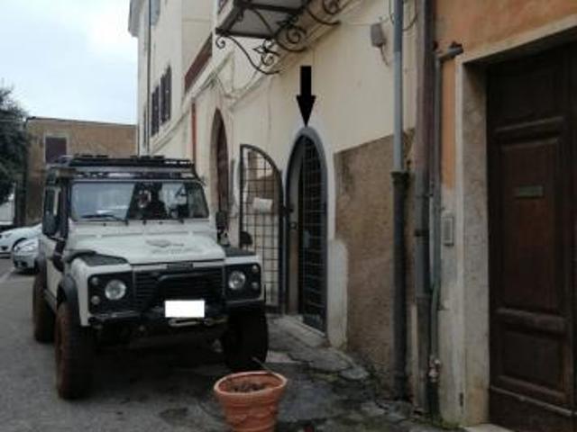 Locale Commerciale in vendita a Sezze, Lazio