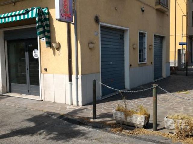 Locale Commerciale in affitto a Dozza, Bologna