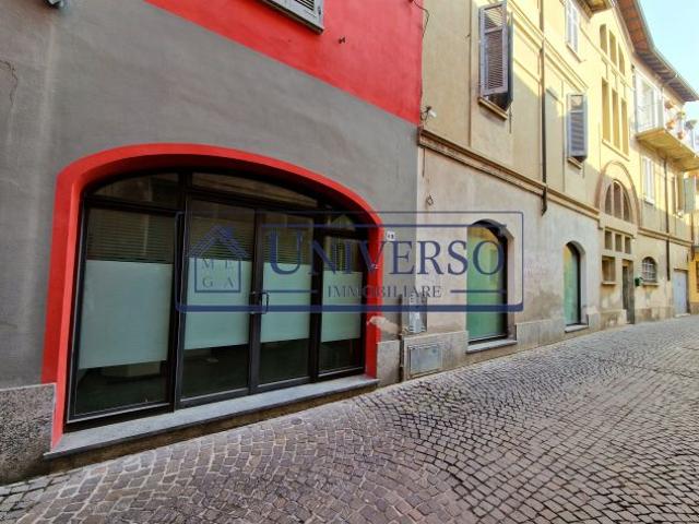 Locale Commerciale in vendita a Benvenuti, Voghera