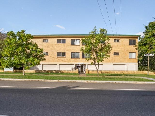 Apartment for sale in Toombul, Queensland