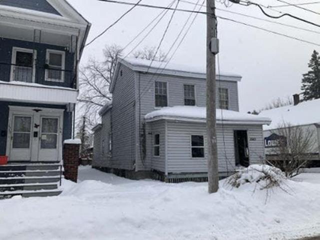 House for sale in Oneida, New York