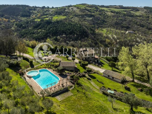 Casa in vendita a Valfabbrica, Umbria