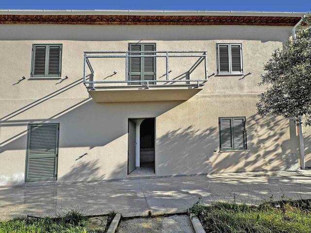 Casa in vendita a Bibbona, Toscana