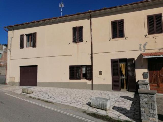 Appartamento in vendita a Unione dei Comuni Montani Amiata Grossetana, Castell'azzara