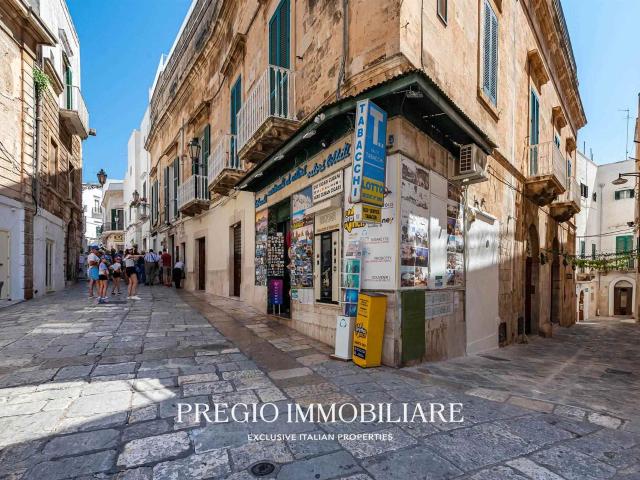 Locale Commerciale in vendita a Puglia, Brindisi