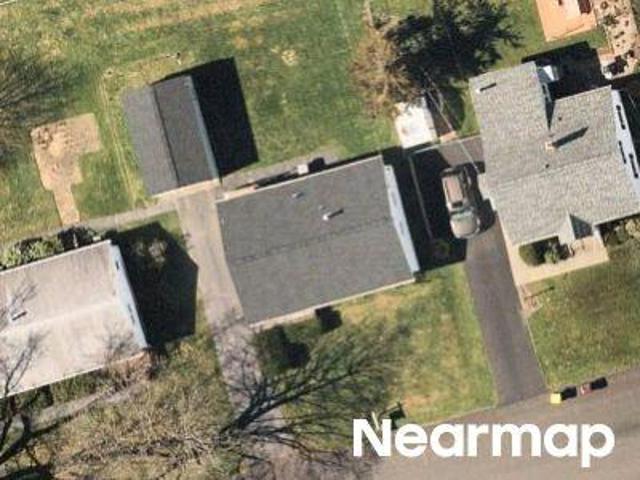 House for sale in Latham