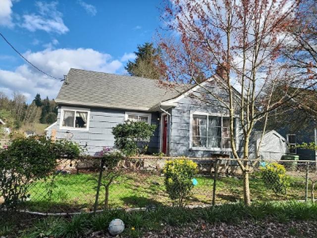 House for sale in Kelso, Washington