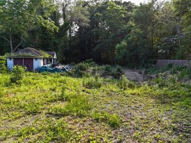 Land for sale in Blue Point Land for sale in Blue Point