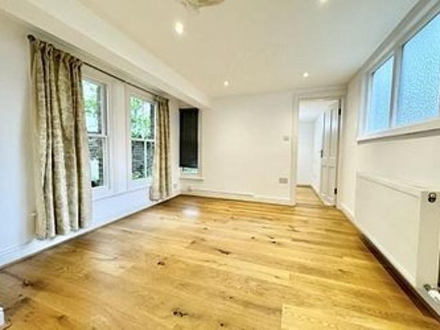 Apartment for rent in East Cliff, Acol