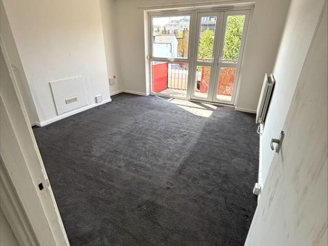 Apartment for rent in London Borough of Merton, Greater London