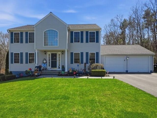 House for sale in Charlton, Massachusetts