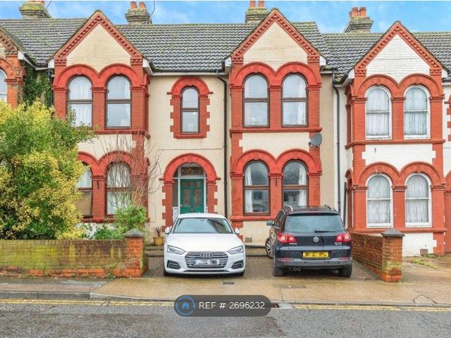 Room for rent in Brompton, Gillingham
