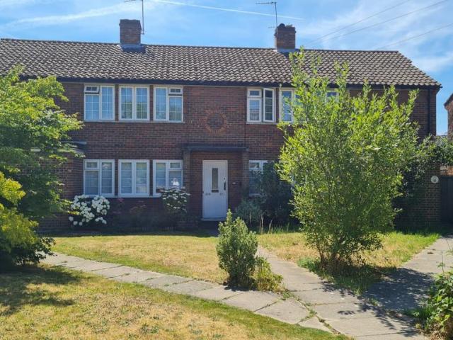 Apartment for rent in Whitton, Greater London