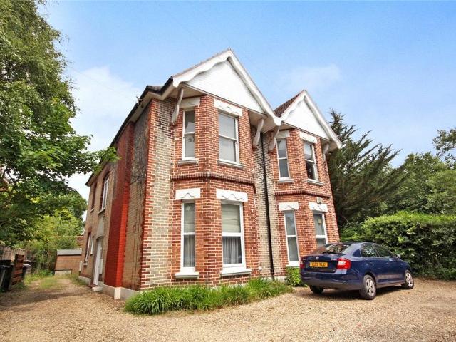 Apartment for rent in Branksome, Poole