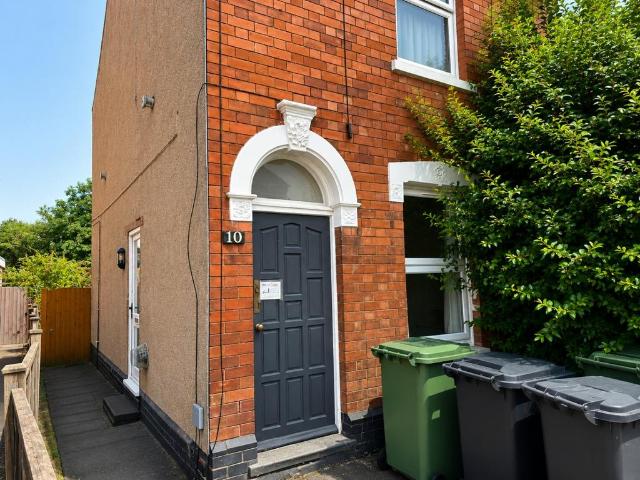 House for rent in St John's, Worcestershire