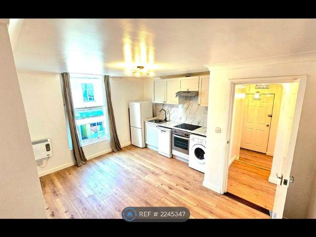 Apartment for rent in Aldershot, Hampshire