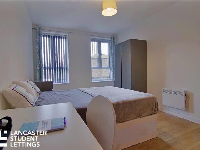 Room for rent in Greaves, Bare