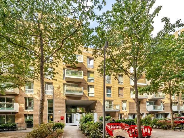 Apartment for rent in Bromley-by-Bow, Poplar Grove