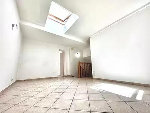 Appartement vente à Fontainebleau, Montcourt-fromonville