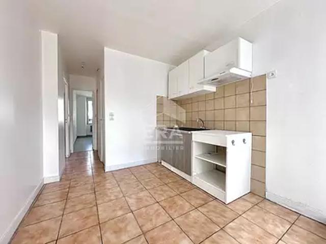 Appartement vente à Fontainebleau, Montcourt-fromonville