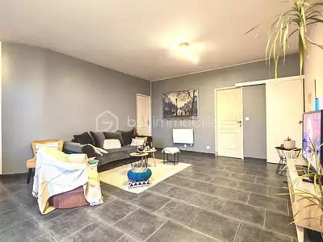 Appartement vente à Fontainebleau, Montcourt-fromonville
