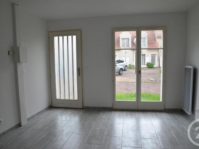 Appartement location à Fontainebleau, Montcourt-fromonville