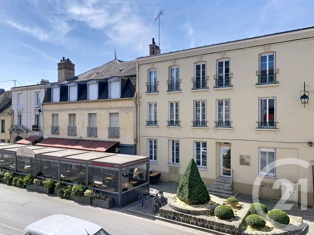 Appartement vente à Fontainebleau, Montcourt-fromonville