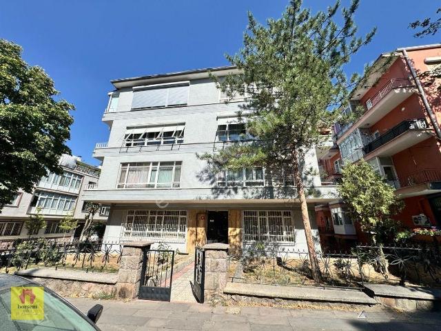 Ankara, Çankaya içerisinde satılık mülk
