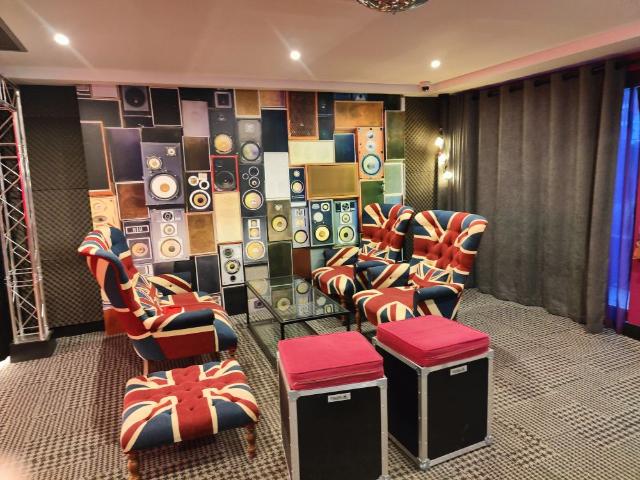 Studio for rent in Hyde Park, Leeds