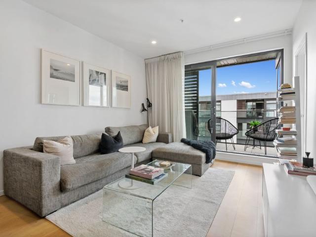 Apartment for rent in Newton, Auckland