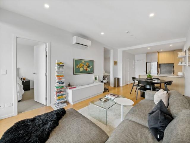 Apartment for rent in Newton, Auckland
