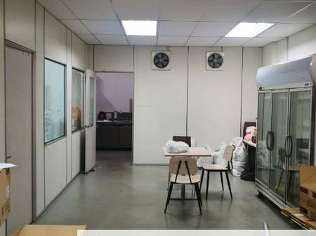 Shop for sale in Petaling, Damansara Damai