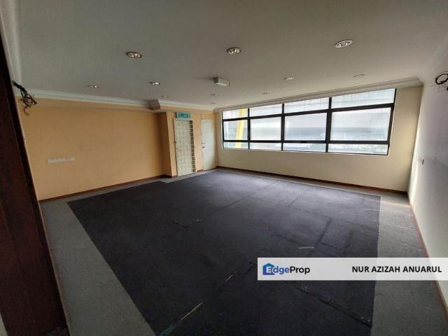 Shop for rent in Petaling Jaya, Petaling