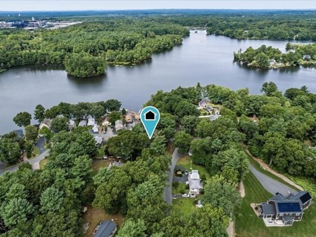 House for sale in North Foxboro, Foxborough