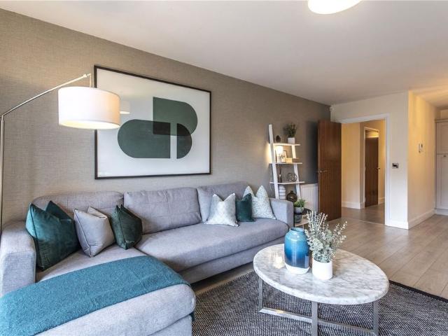Apartment to rent in Bluebell, North Tipperary
